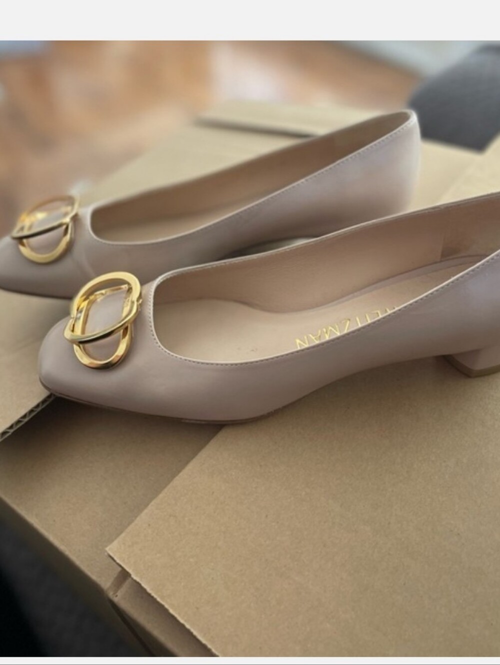 Stuart Weitzman Anicia Pump
